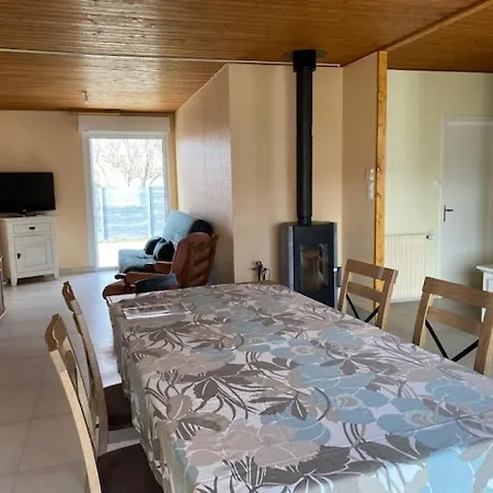 Maison Le Fenouiller, 3 Pieces, 6 Personnes - Fr-1-428-138 * Le Fenouiller